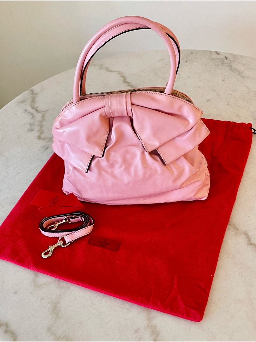 Stylish Pink Bow-Accent Top-Handle Handbag